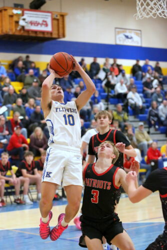 Patriots edge Flivvers